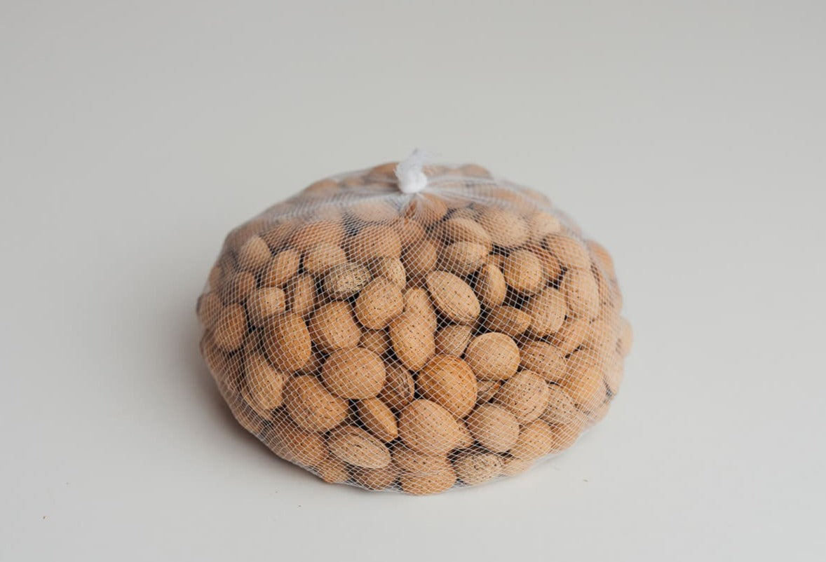 ALMENDRAS CON CÁSCARA