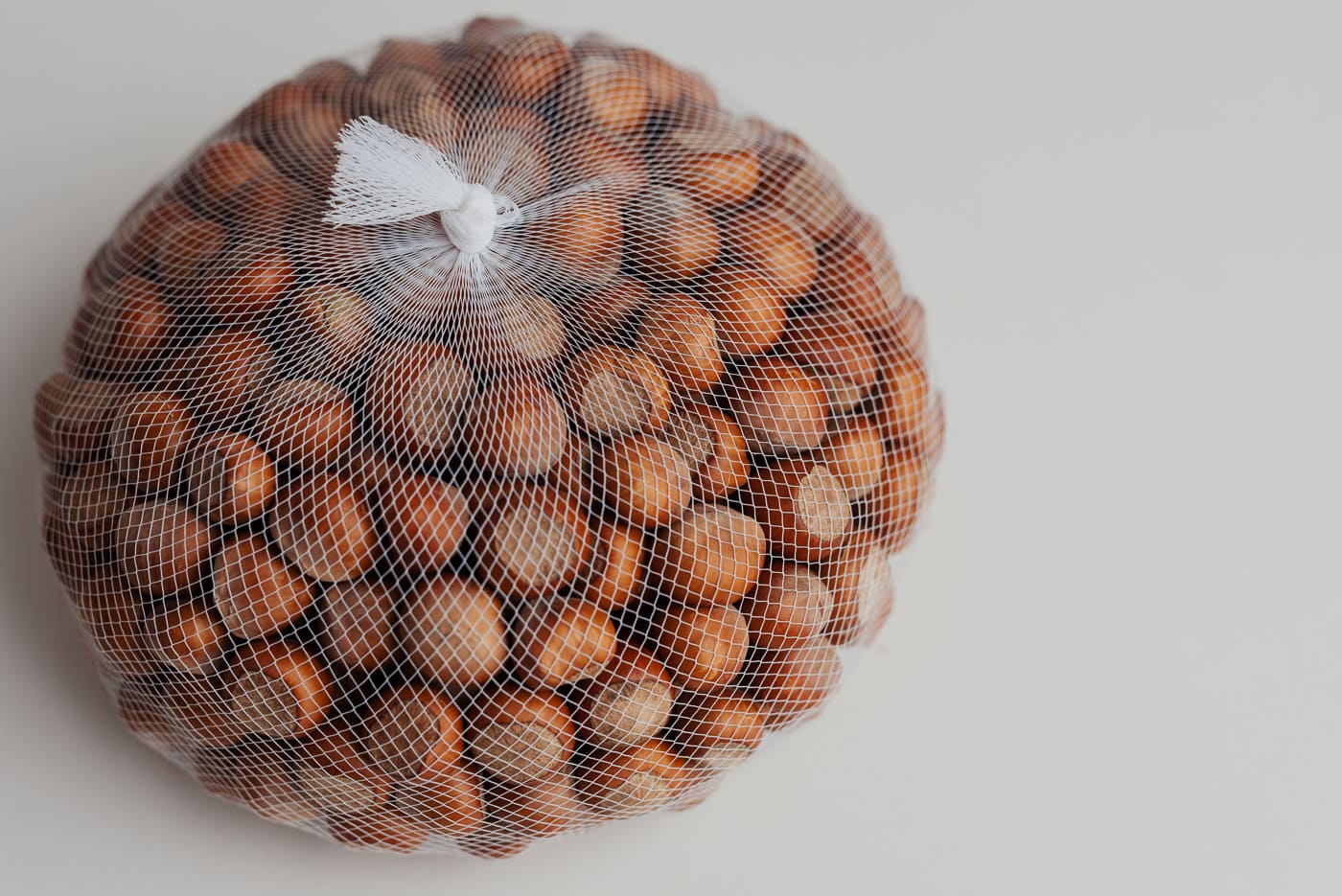 AVELLANAS CON CASCARA